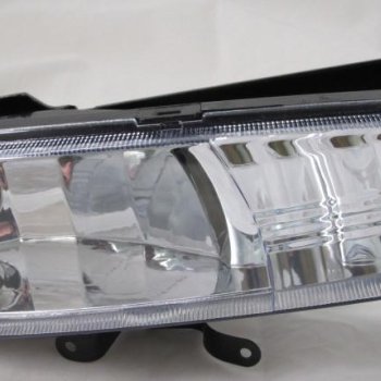 Фара п/т Cartronic CRTR0124262 правая Ref.922021E000