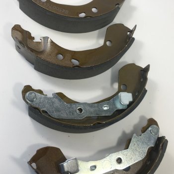 Колодки торм. задние Cartronic CRTR0131687 Аналог 8450076668/ 7701208357