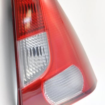 Фонарь задний Renault Logan (2004->), правый, белый поворотн.Cartronic CRTR0108709 Ref.6001546795