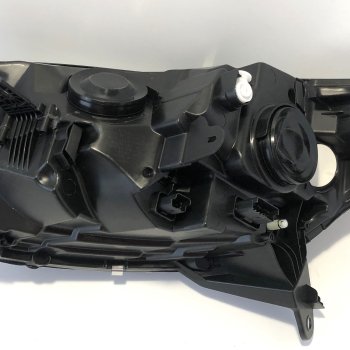 Фара Cartronic CRTR0135765 правая Ref.260102366R