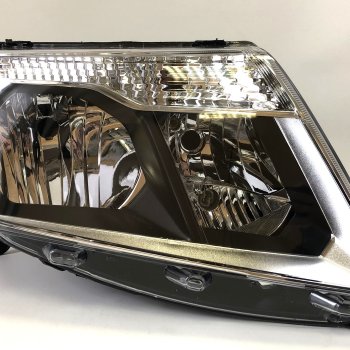 Фара Cartronic CRTR0135771 правая Ref.260103169R