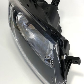 Фара Cartronic CRTR0136533 а/м Dacia Ref.260105344R правая