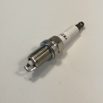 Свеча зажигания Cartronic FR7LCX+ CRTR0134853 комплект 4шт Ref.0242236542/ ZFR6F11